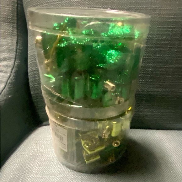 Nwt….Shamrock ornament….or table scatter - Picture 3 of 3